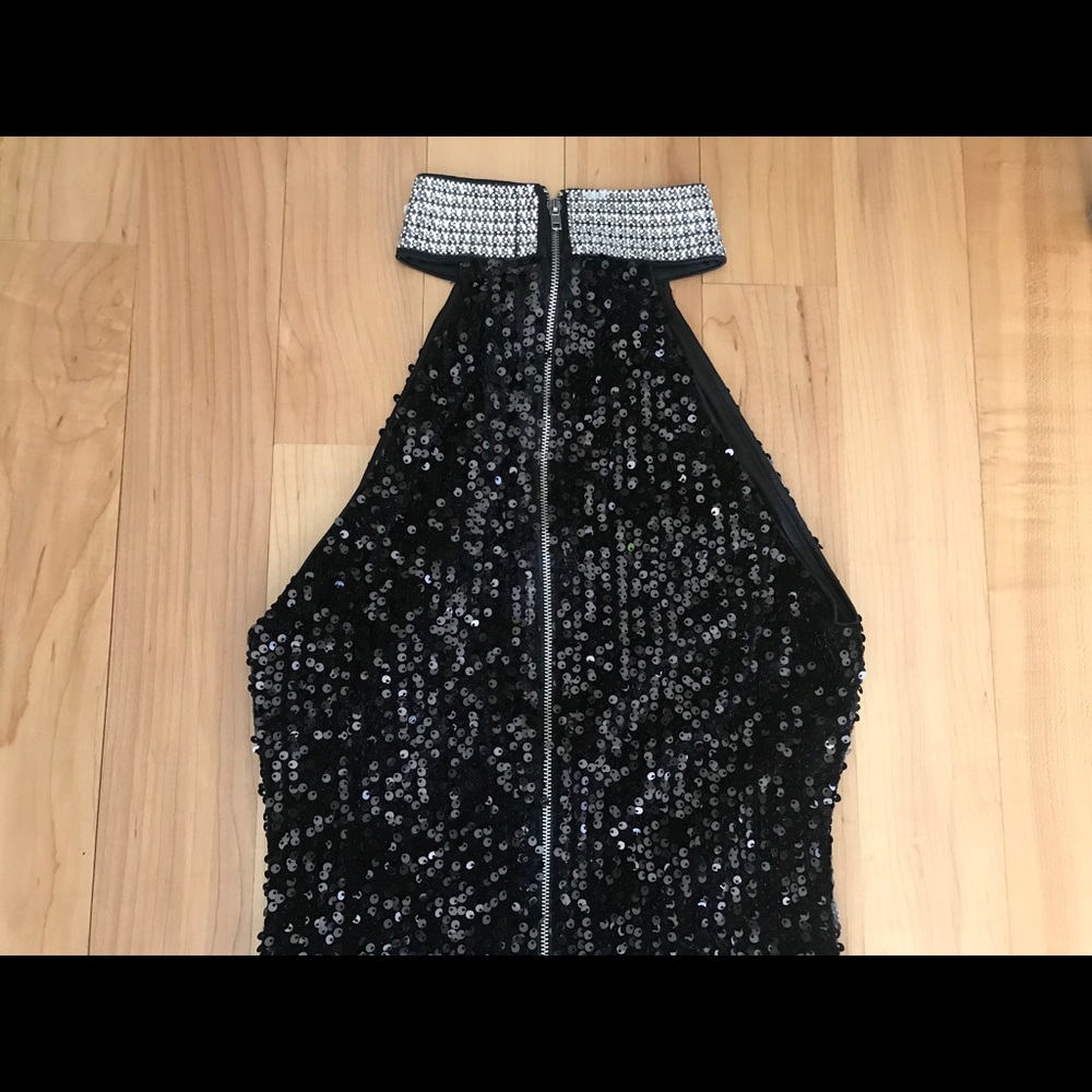 Dress - Picture 6 of 6